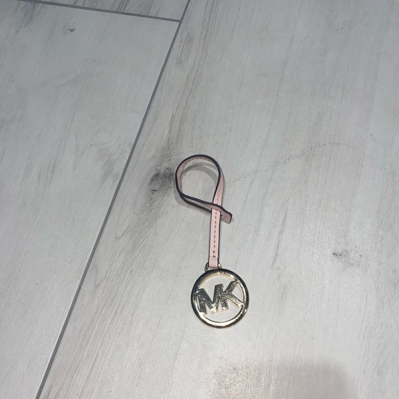 Michael Kors Pink and Gold Key Holder - Picture 7 of 7